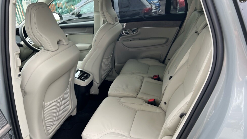 Used Volvo XC90 2025 for sale - 76112384: Photo 10