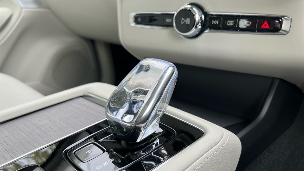 Used Volvo XC90 2025 for sale - 76112384: Photo 14
