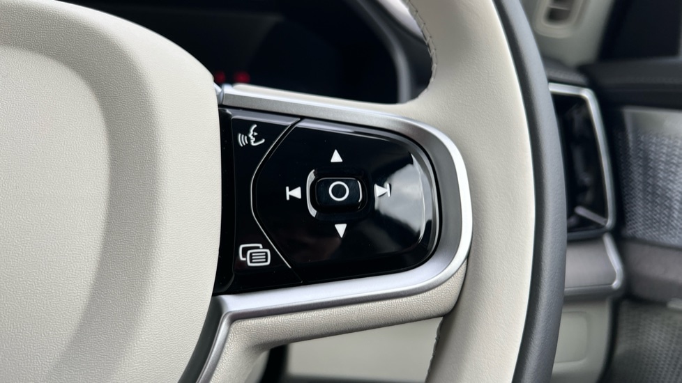 Used Volvo XC90 2025 for sale - 76112384: Photo 19