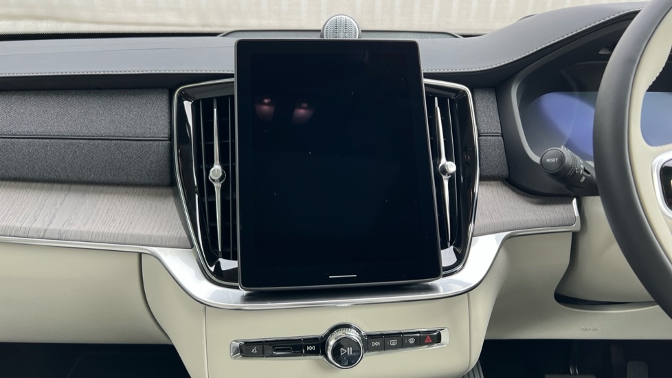 Used Volvo XC90 2025 for sale - 76112384: Photo 22