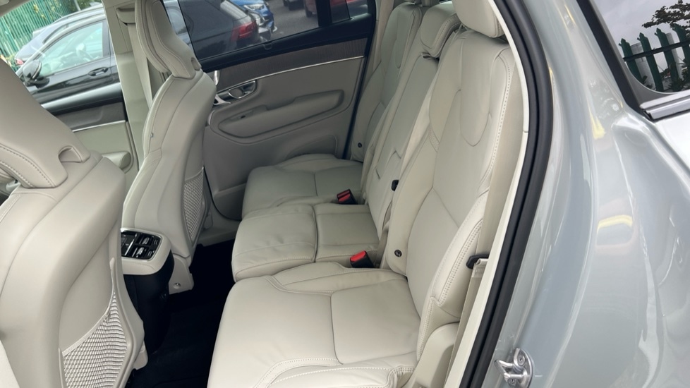 Used Volvo XC90 2025 for sale - 76112384: Photo 38