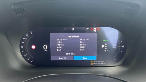 Used Volvo XC60 2025 for sale - 75776128: Photo 11