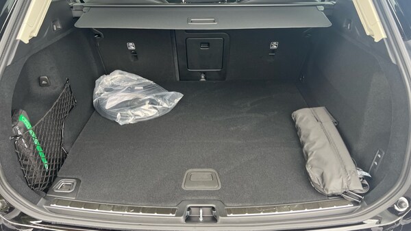 Used Volvo XC60 2025 for sale - 75776128: Photo 17