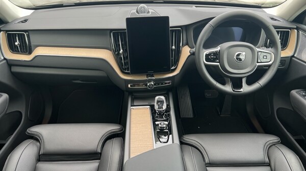 Used Volvo XC60 2025 for sale - 75776128: Photo 21