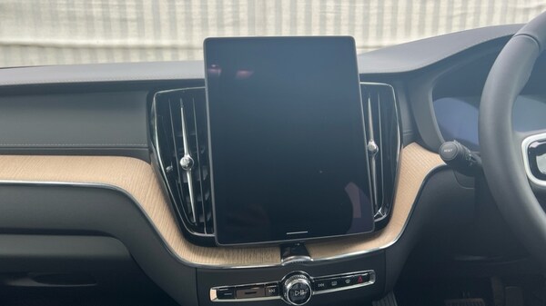 Used Volvo XC60 2025 for sale - 75776128: Photo 22