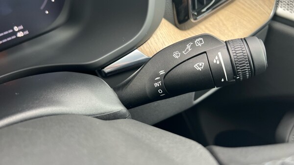 Used Volvo XC60 2025 for sale - 75776128: Photo 30