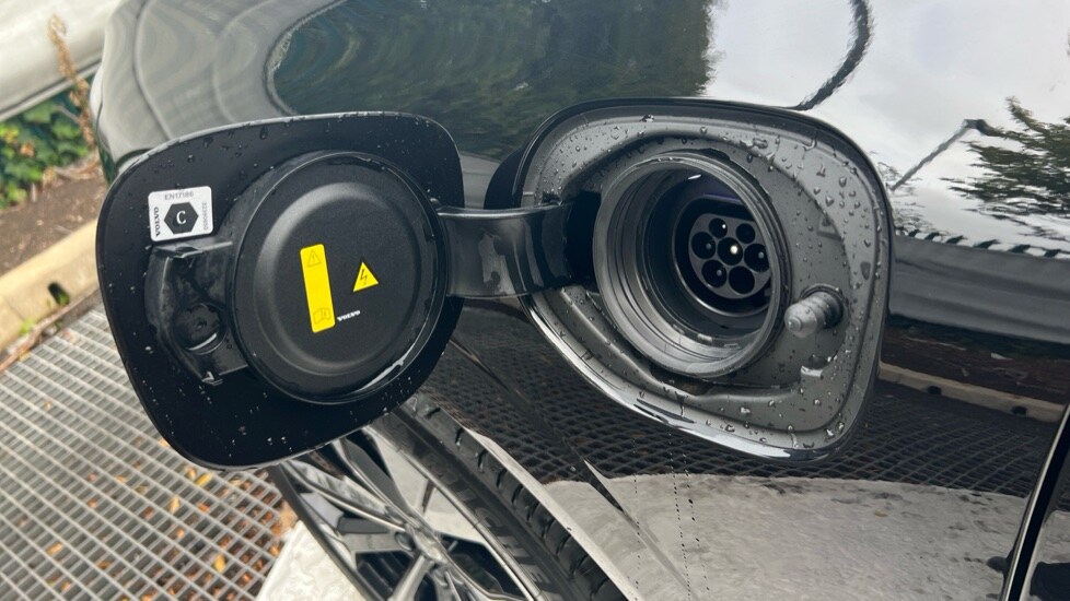 Used Volvo XC60 2025 for sale - 75776128: Photo 45