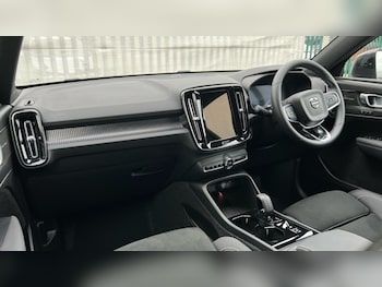 Used Volvo XC40 2025 for sale - 76161243: Photo