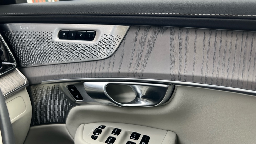 Used Volvo XC90 2025 for sale - 76954452: Photo 15