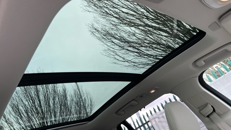 Used Volvo XC90 2025 for sale - 76954452: Photo 44