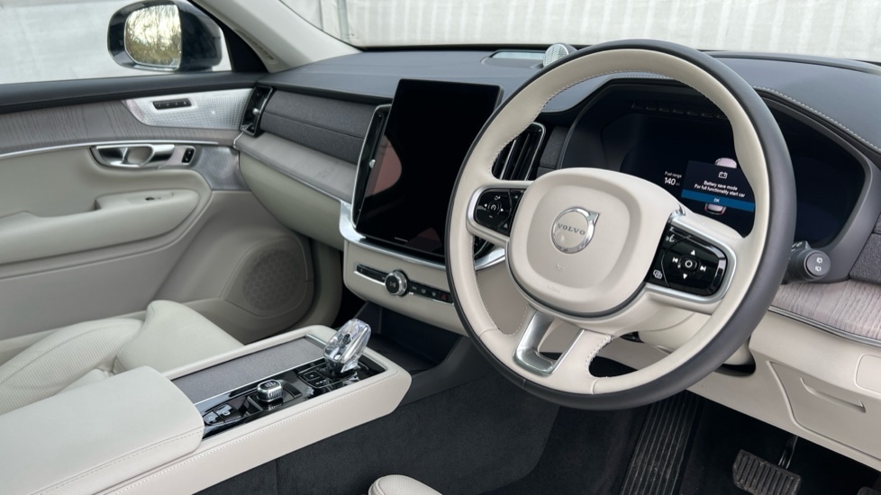 Used Volvo XC90 2025 for sale - 76954452: Photo 5