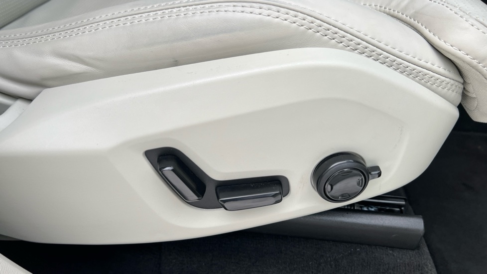 Used Volvo XC90 2025 for sale - 76954452: Photo 51