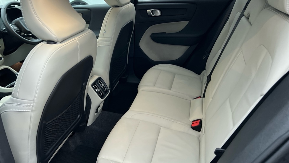 Used Volvo XC40 2024 for sale - 76623457: Photo 10