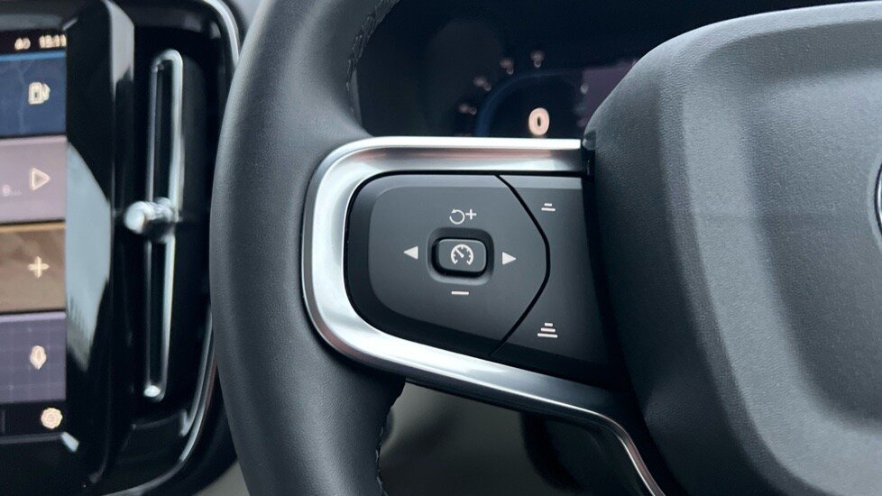 Used Volvo XC40 2024 for sale - 76623457: Photo 18