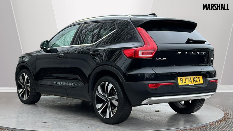 Used Volvo XC40 2024 for sale - 76623457: Photo 2
