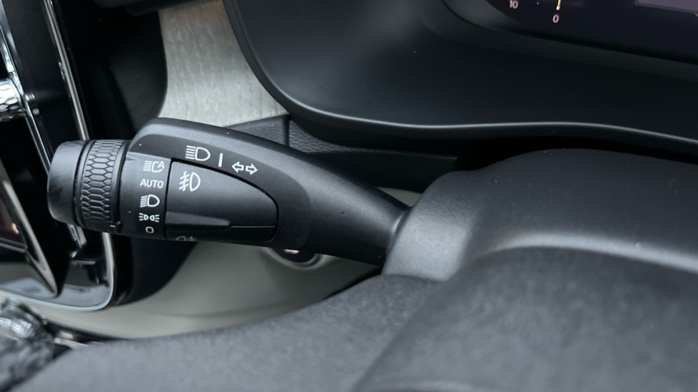 Used Volvo XC40 2024 for sale - 76623457: Photo 29