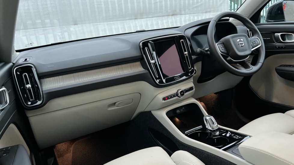 Used Volvo XC40 2024 for sale - 76623457: Photo 4