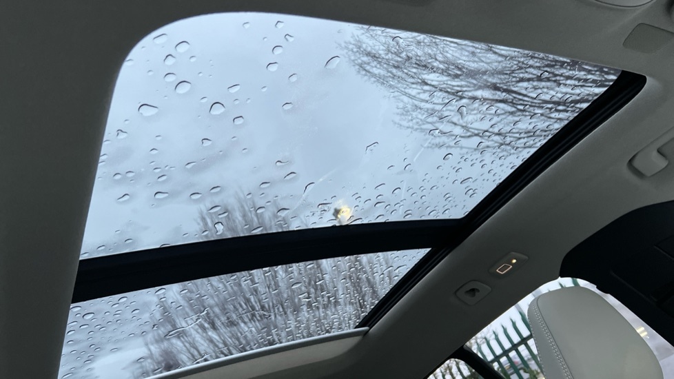 Used Volvo XC40 2024 for sale - 76623457: Photo 44