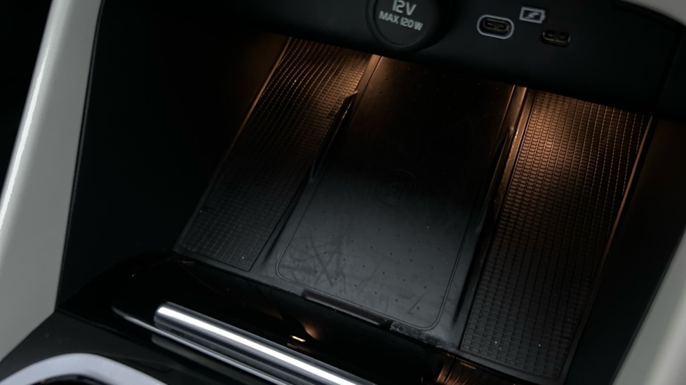 Used Volvo XC40 2024 for sale - 76623457: Photo 56