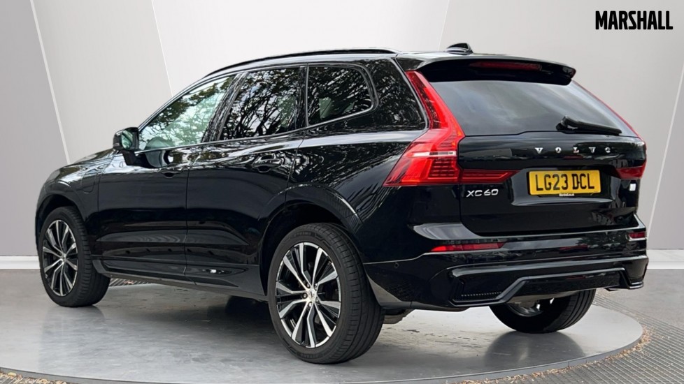 Used Volvo XC60 2023 for sale - 76161300: Photo 2
