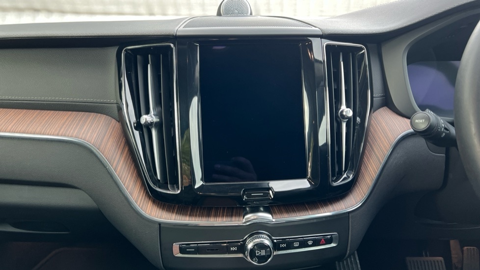 Used Volvo XC60 2023 for sale - 76161300: Photo 22