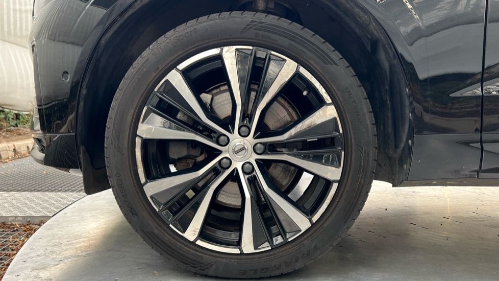 Used Volvo XC60 2023 for sale - 76161300: Photo 25