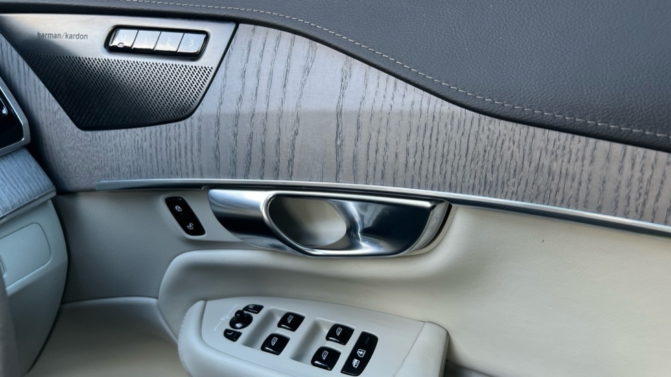 Used Volvo XC90 2024 for sale - 77010257: Photo 15