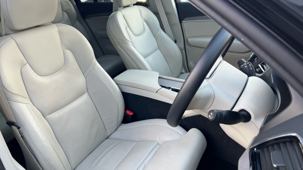 Used Volvo XC90 2024 for sale - 77010257: Photo 9