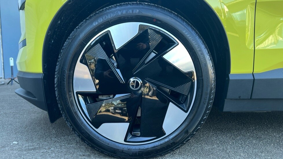 Used Volvo EX30 2025 for sale - 75472471: Photo 25