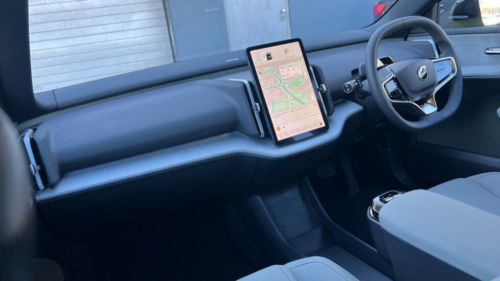 Used Volvo EX30 2025 for sale - 75472471: Photo 4