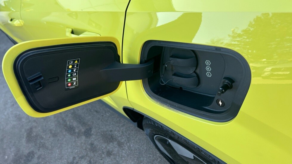 Used Volvo EX30 2025 for sale - 75472471: Photo 40