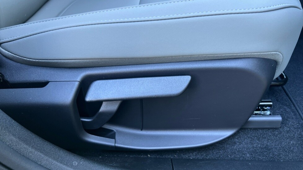 Used Volvo EX30 2025 for sale - 75472471: Photo 42