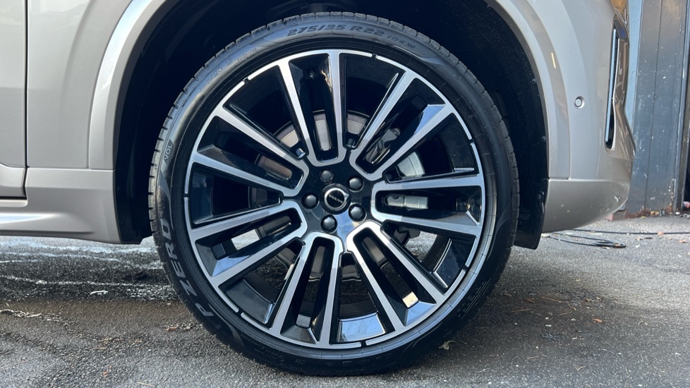 Used Volvo XC90 2025 for sale - 76112419: Photo 16