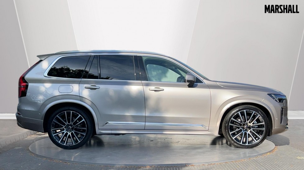 Used Volvo XC90 2025 for sale - 76112419: Photo 3