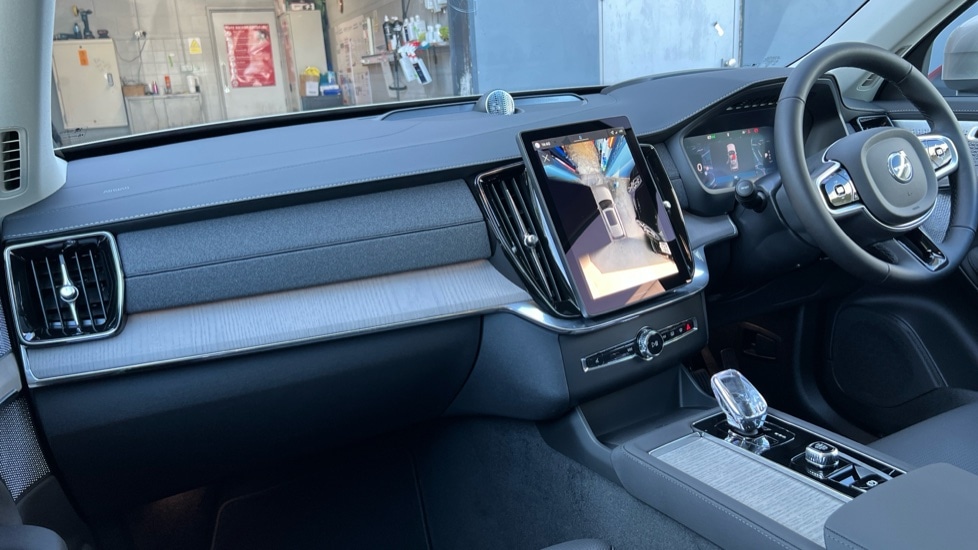 Used Volvo XC90 2025 for sale - 76112419: Photo 4