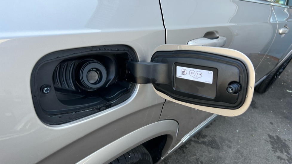 Used Volvo XC90 2025 for sale - 76112419: Photo 42