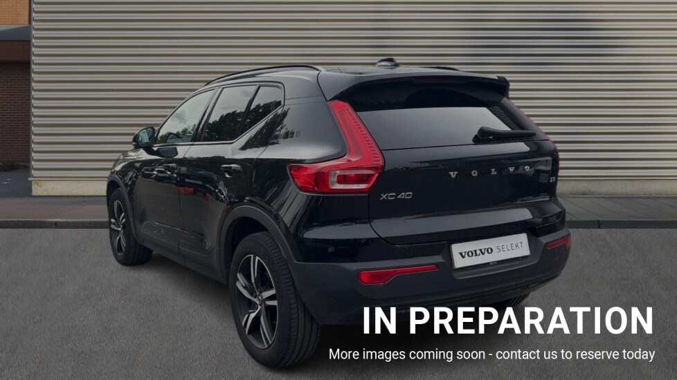 Used Volvo XC40 2021 for sale - 76112122: Photo 2