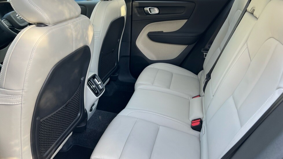 Used Volvo XC40 2024 for sale - 76438029: Photo 10