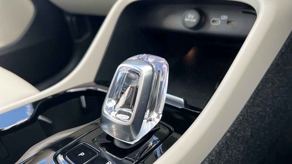 Used Volvo XC40 2024 for sale - 76438029: Photo 14