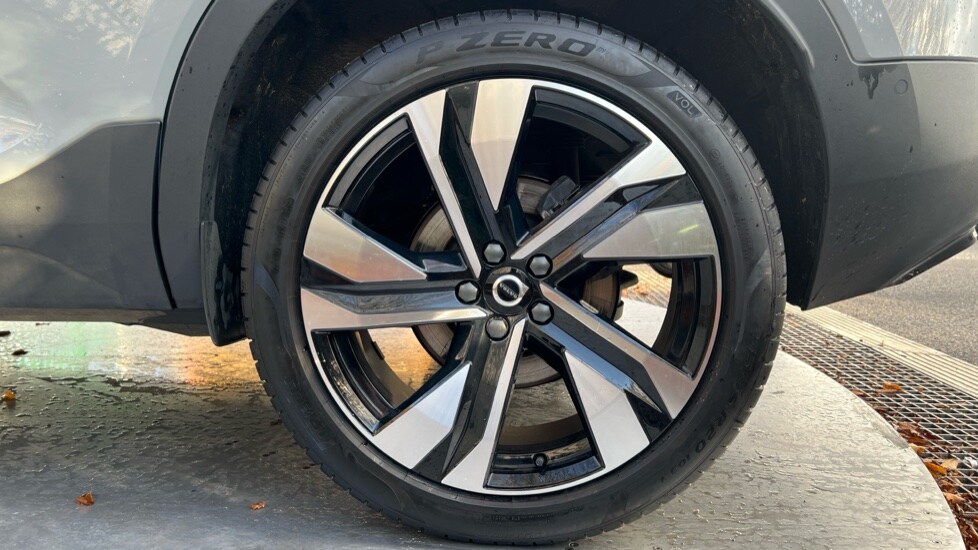 Used Volvo XC40 2024 for sale - 76438029: Photo 26