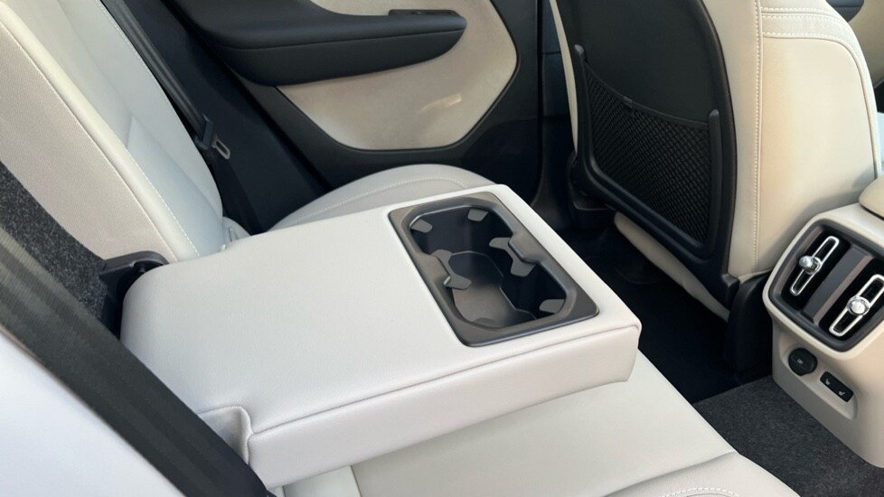 Used Volvo XC40 2024 for sale - 76438029: Photo 31