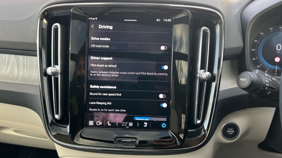 Used Volvo XC40 2024 for sale - 76438029: Photo 41