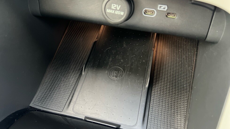 Used Volvo XC40 2024 for sale - 76438029: Photo 55