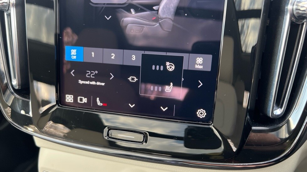 Used Volvo XC40 2024 for sale - 76438029: Photo 56