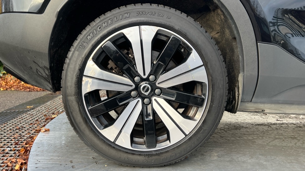 Used Volvo C40 2023 for sale - 77063295: Photo 24