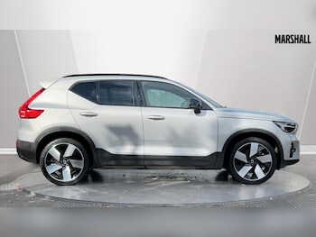 Used Volvo XC40 2023 for sale - 75702703: Photo