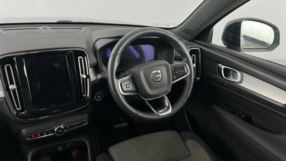 Used Volvo XC40 2022 for sale - 76586884: Photo 8