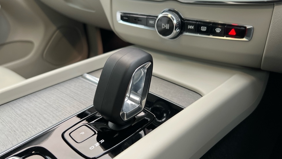 Used Volvo XC60 2025 for sale - 76773376: Photo 14