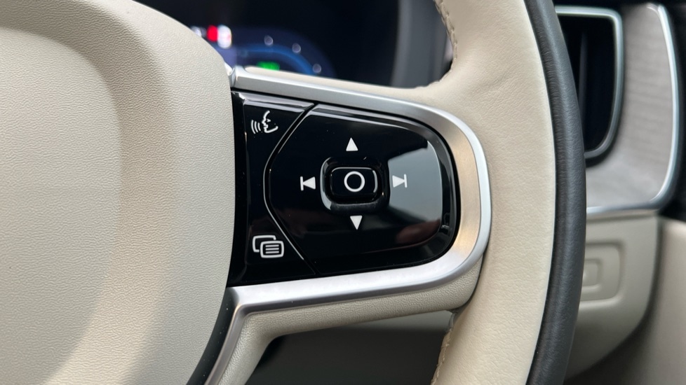 Used Volvo XC60 2025 for sale - 76773376: Photo 19