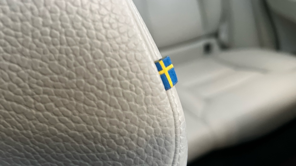 Used Volvo XC60 2025 for sale - 76773376: Photo 27